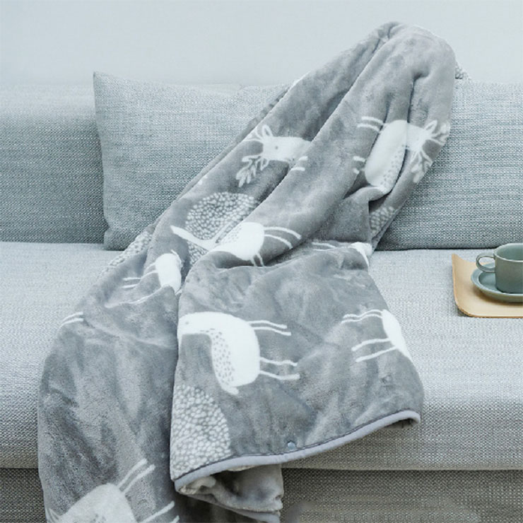 着る電気毛布 curun(クルン) エルク柄 ロングサイズ 140x180cm 2色対応の通販情報
